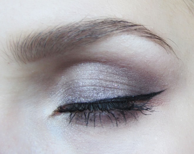 Космос на глазах Chanel illusion d'ombre. #83 illusoire