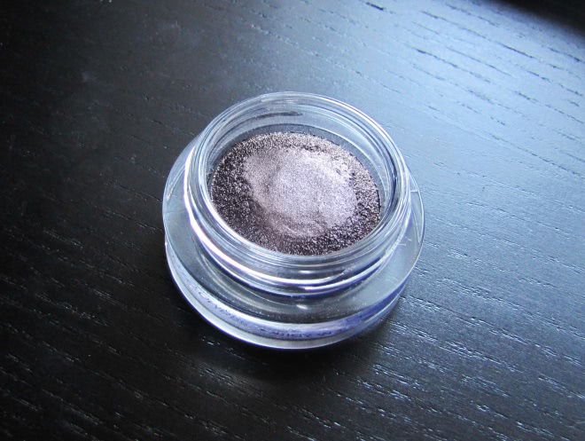 Космос на глазах Chanel illusion d'ombre. #83 illusoire