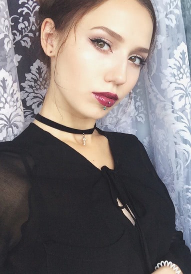 А счастье было так возможно Tom Ford Ultra Shine Lip Gloss Wet Violet