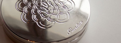 Guerlain Meteorites Compact Light-Revealing Compact in 2 Light