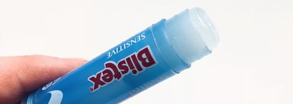 Битва титанов - Carmex и Blistex. Какой популярный бальзам для губ лучше?