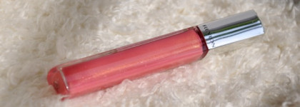 Revlon Ultra HD Lip Lacquer 540 HD Petalite