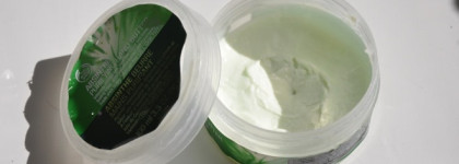 Несколько слов об уходе за кожей рук вместе с Caudalie Hand and Nail Cream и The Body Shop Absinthe Purifying Hand Butter