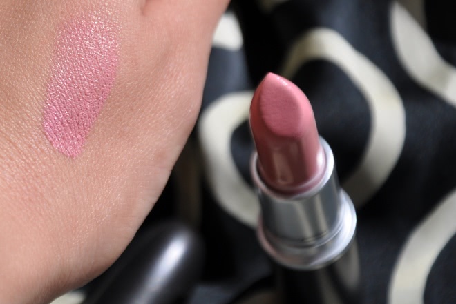 MAC matte lipstick Please me и MAC Cremesheen lipstick Creme Cup