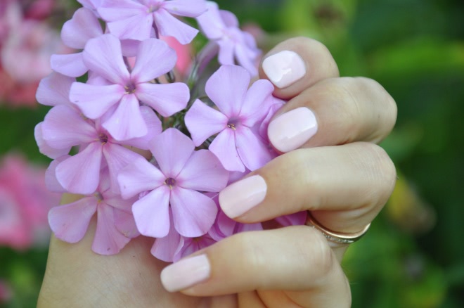Essie Nail Polish # 17 muchi, muchi and # 98 Turquoise And Caicos
