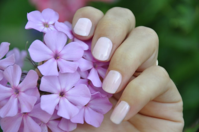 Essie Nail Polish # 17 muchi, muchi and # 98 Turquoise And Caicos