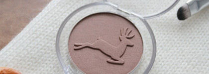 Essence Oktoberfest «Do schau her!» eyeshadow 01 и 03