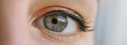 Идеальный лайнер Clinique Pretty Easy Liquid Eyelining Pen 01 black