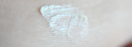 Моя прелесть: лучшая база для теней Nars Smudge Proof Eyeshadow Base (прозрачная). Наглядное сравнение с другими базами