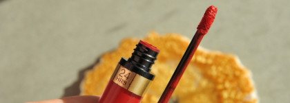 Первая красная помада Max Factor Lipfinity Velvet Matte #025