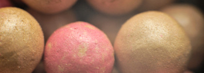 Румяна в шариках - прошлый век или универсальное средство? Oriflame Giordani Gold Bronzing Pearls (Luminous Peach, Sublime Radiance)