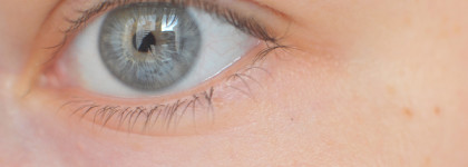 Неуловимый Organic Shop Organic Kitchen «Звездатый взгляд» – Корректор для области вокруг глаз