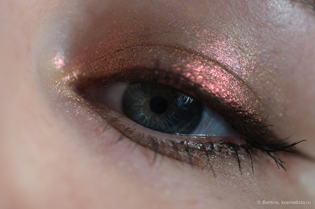 Дневной свет от окна, солнечно