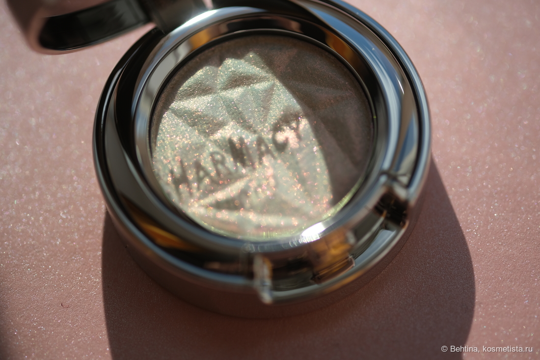 Дневной свет от окна, солнечно