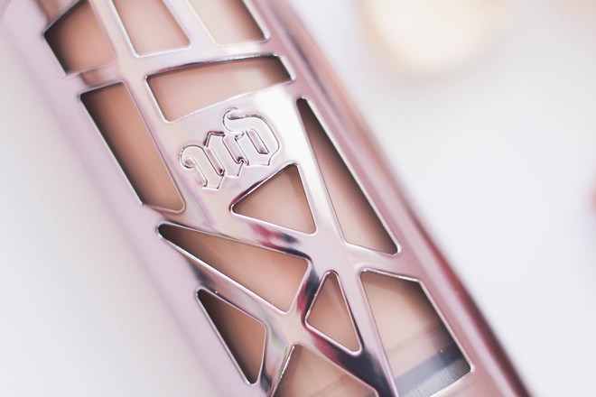 Тональная основа Urban Decay All Nighter Liquid Foundation