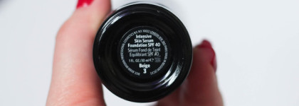 Ухаживающее тональное средство Bobbi Brown Intensive Skin Serum Foundation SPF 40