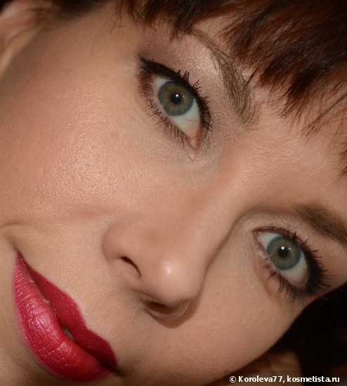 Помада Chanel Rouge Coco Ultra Hydration Lip Color #452 Emilienne