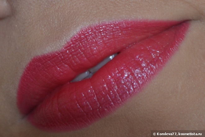 Помада Chanel Rouge Coco Ultra Hydration Lip Color #452 Emilienne