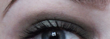 Тени для век MAC Eye shadow в оттенках Humid и Honey Lust