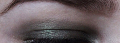 Тени для век MAC Eye shadow в оттенках Humid и Honey Lust