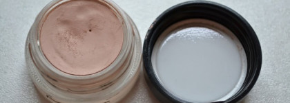 Мой спаситель для макияжа глаз MAC Paint Pot