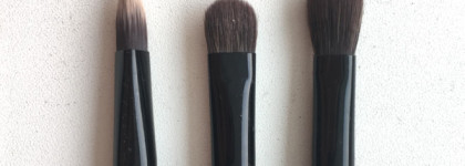 Набор кистей Smashbox - Drawn In. Decked Out. Multi-Use Brush Set