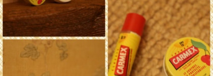 Classic Carmex Moisturising Lip Balm и Cherry Carmex Lip Balm. Как спасти губы за одну ночь