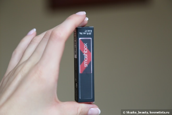 Smashbox Be Legendary Long-Wear Lip Laquer в оттенке Legendary. Идеальный лак для губ идеального красного цвета