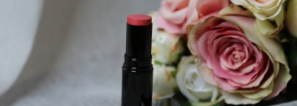 Нежность с Chanel Les Beiges Healthy Glow Sheer Colour Stick Blush в оттенке 21