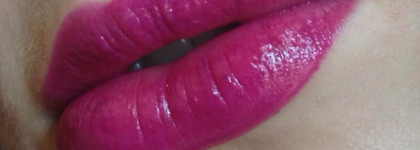 Удивительное рядом с Avon Luxe Couture Creme Lipstick Joie