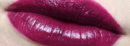 Случайный вампир из масс-маркета с Maybelline Hydra Extreme Lipstick № 390 Винный вкус