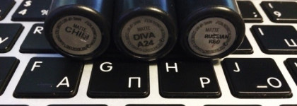 Губы, одетые в MAC The Matte Lipsticks: Diva + Chili + Russian Red