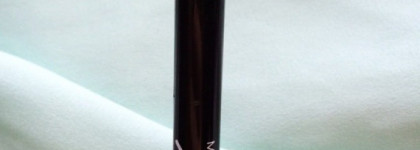 Maybelline Master Drama Khol Liner Eyeliner в оттенке Couture Green