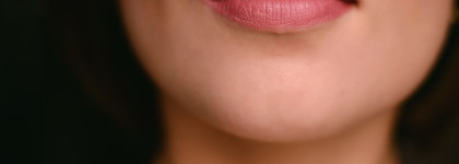 Мои губы, только лучше! Bourjois Rouge Edition Velvet №7 Nude-ist и Mac satin lipstick "Brave"