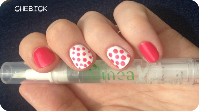 Almea Xnail Care Stick Cuticle Oil в количестве двух штук с ароматом жасмина и персика