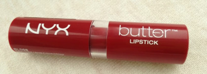 Мои творцы алых губ от Nyx- карандаш в оттенке Hot Red  и помада Butter Lipstick в оттенке Mary Janes