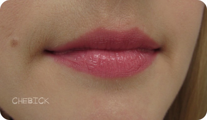 Стойкая помада для губ Essence Longlasting Lipstick в двух оттенках 06 Barely there и 07 Natural beauty