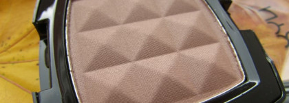 Сладкая парочка для контурирования: кисть Zoeva #109 и легендарные румяна NYX в оттенке Taupe