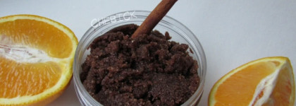 Сравнение двух апельсиновых скрабов для тела - Meela Meelo и Мастерской Олеси Мустаевой