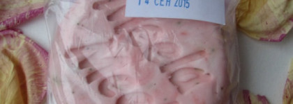 Твердый шампунь "Суданская роза" для сухих и поврежденных волос отлично мне подошел