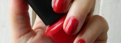 Красный и тёплый - OPI Love Is In My Cards