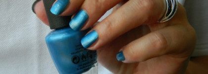 OPI Dining Al Frisco - самый голубой из всех голубых