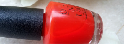 Осторожно, горячий продукт! OPI To the Mouse House We Go