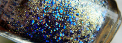 Парча с пайетками или Essie On A Silver Platter