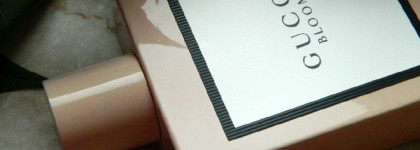 Gucci Gucci Bloom - сотканный из цветов