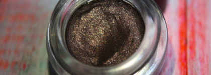 Кремовые тени от Kiko Milano Сream crush lasting colour eyeshadow в оттенках: 8, 11, 12, 14