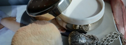 Драгоценная пудра Caron "Translucide", или моя пушистая вуаль