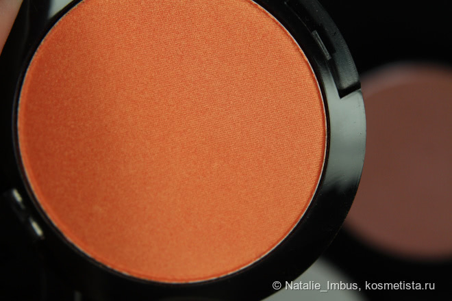 NYX Duo Chromatic Illuminating Powder. Обзор трех оттенков
