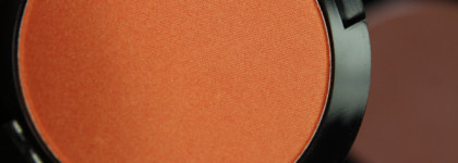 NYX Duo Chromatic Illuminating Powder. Обзор трех оттенков