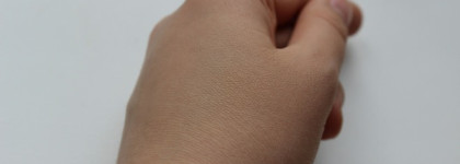 Clarins Skin Illusion Mineral & Plant Extracts Loose Powder Foundation в оттенке 105 (nude)